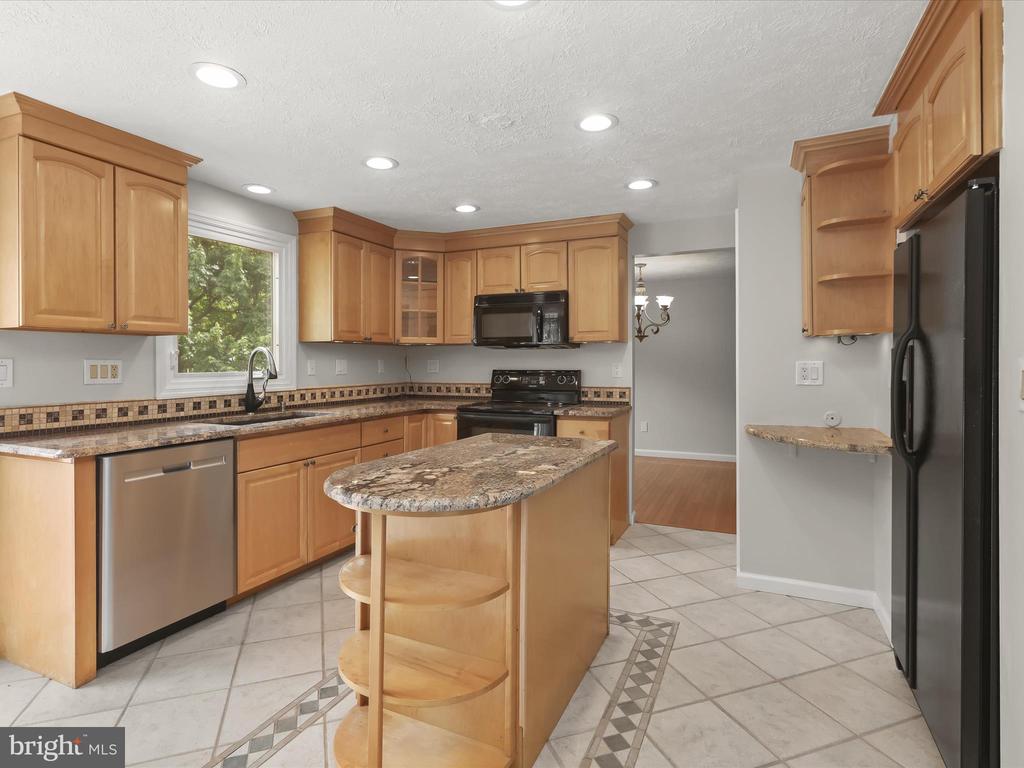 10205 SCAGGSVILLE RD