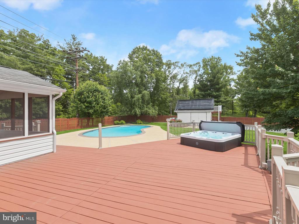 10205 SCAGGSVILLE RD
