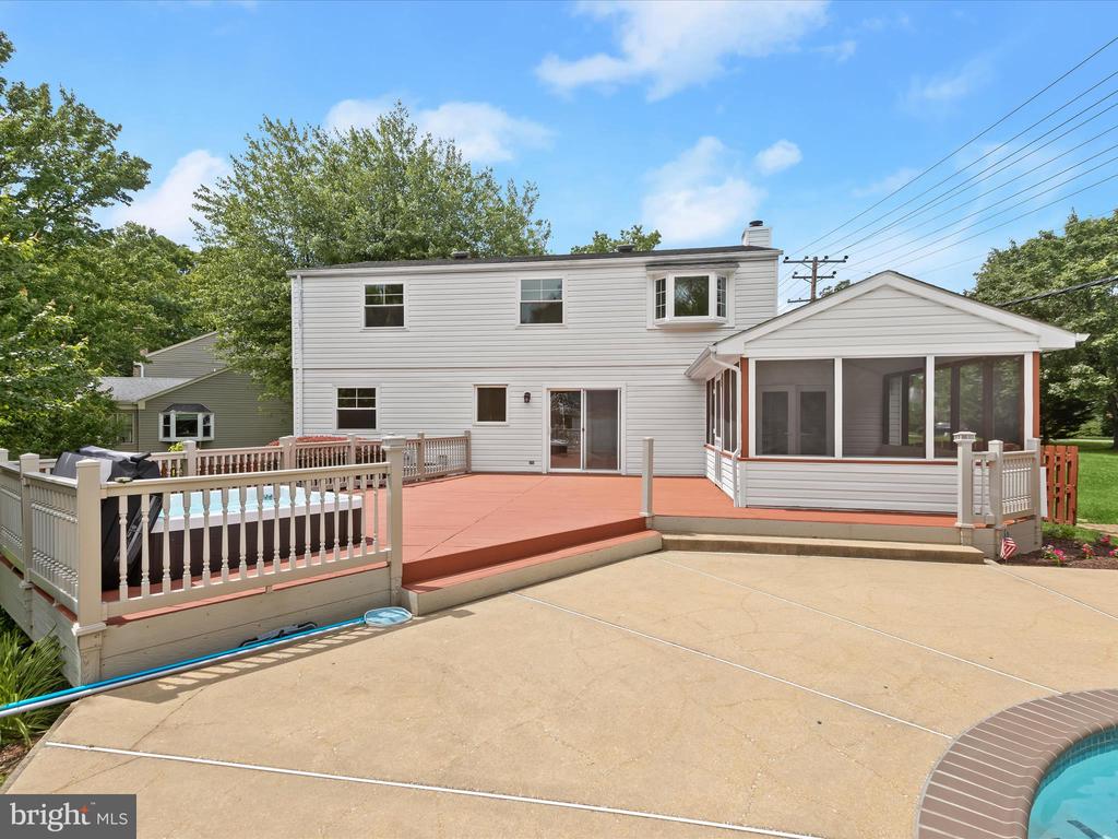 10205 SCAGGSVILLE RD