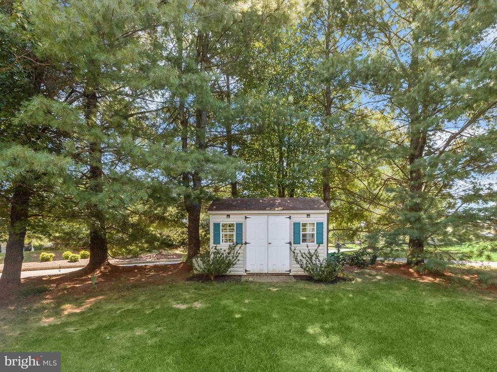 15300 DOE HILL COURT