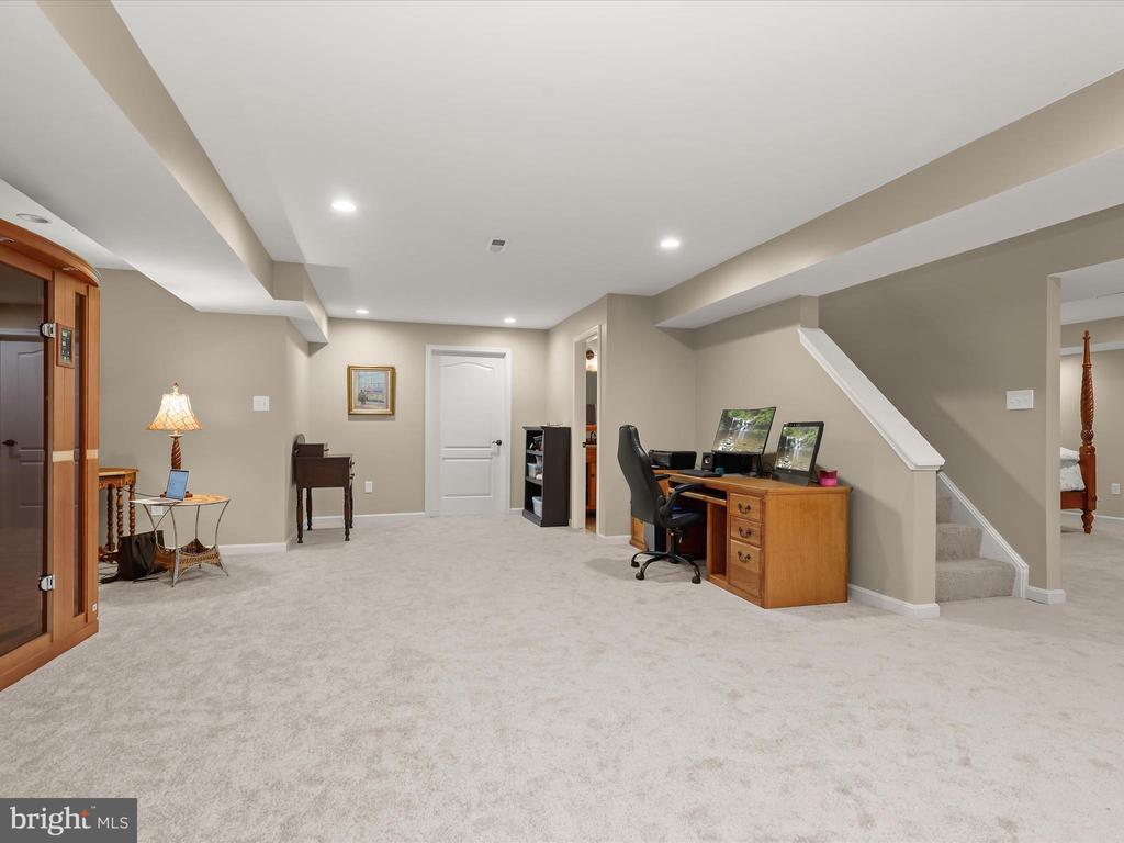 15300 DOE HILL COURT