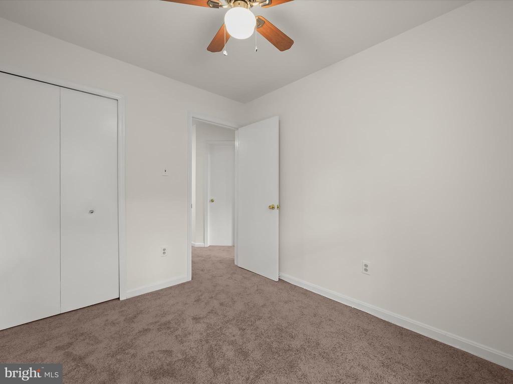 9537 CLOCKTOWER LN