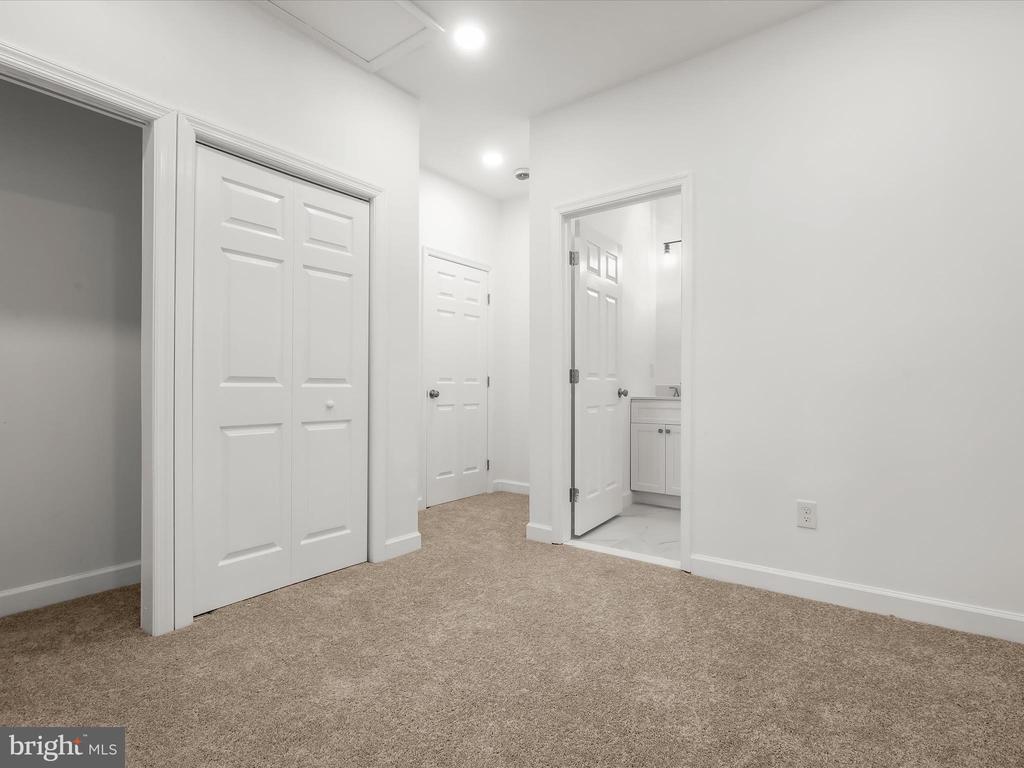 10019 GUILFORD RD
