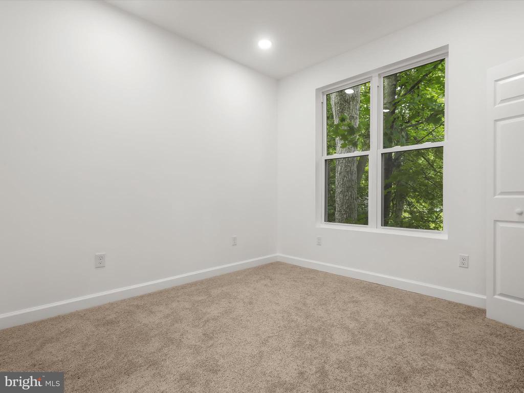 10019 GUILFORD RD