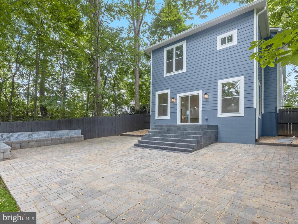 10019 GUILFORD RD
