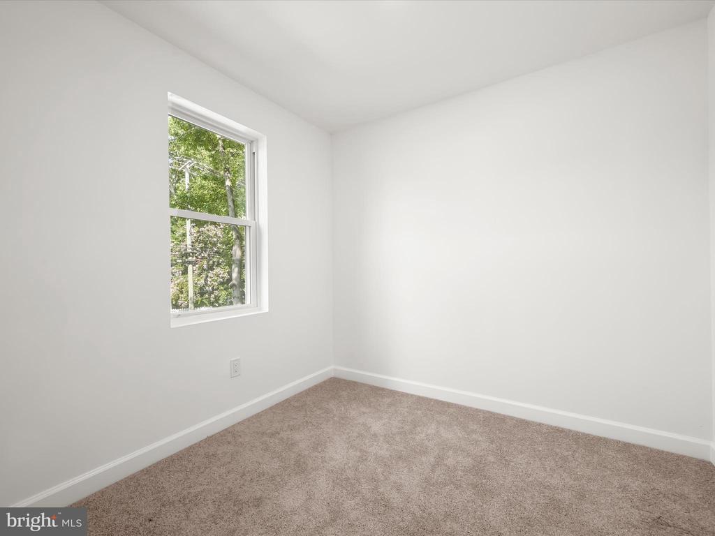 10019 GUILFORD RD