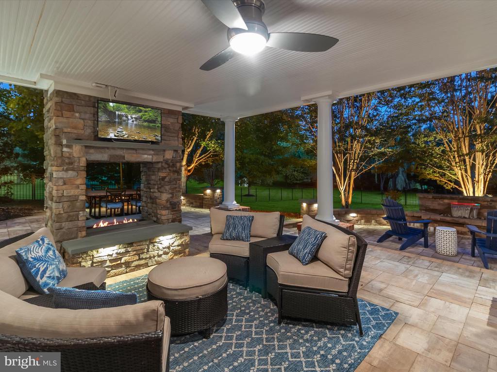 3583 WILLOW BIRCH DR