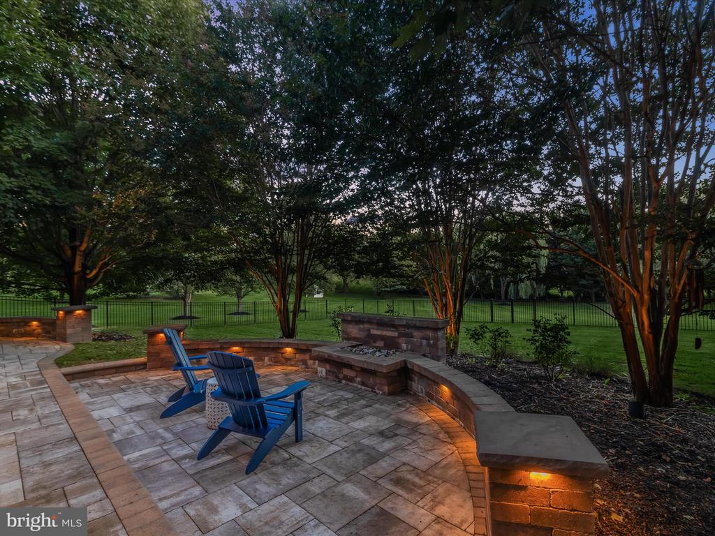3583 WILLOW BIRCH DR