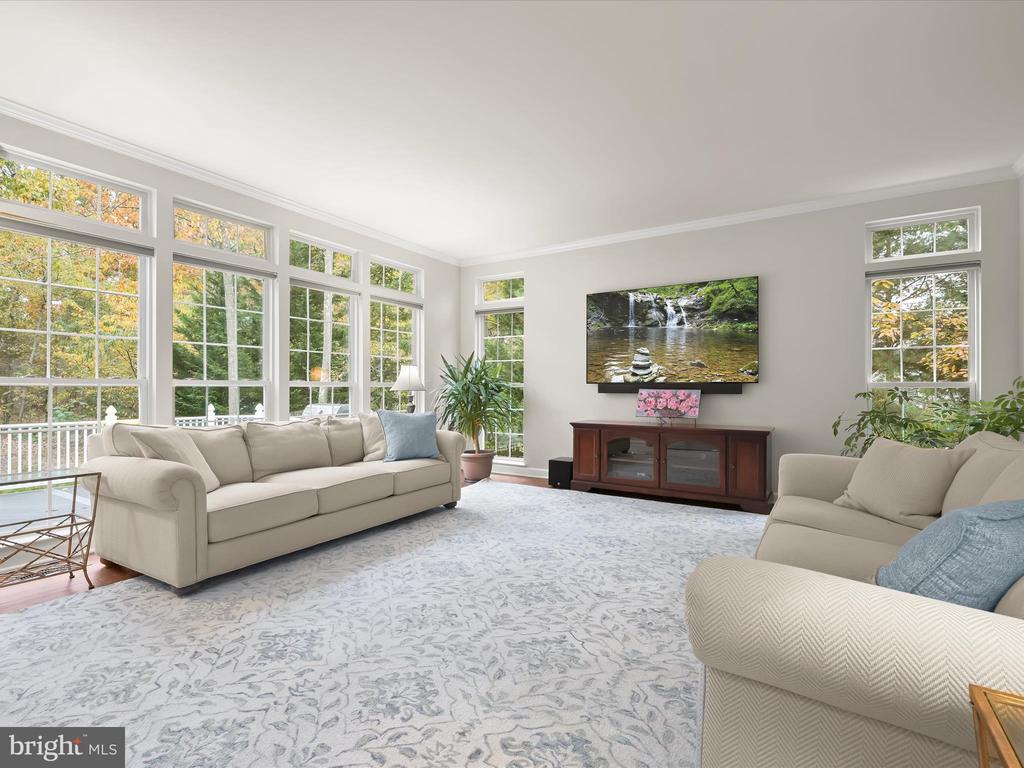 1941 SYCAMORE SPRING CT