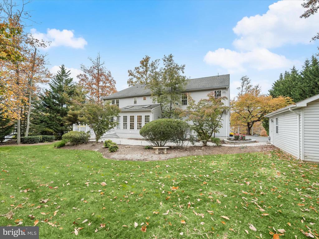 1941 SYCAMORE SPRING CT