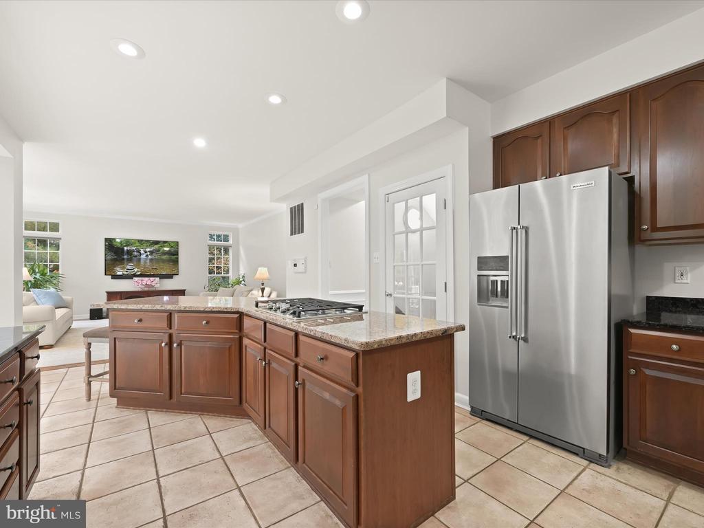 1941 SYCAMORE SPRING CT