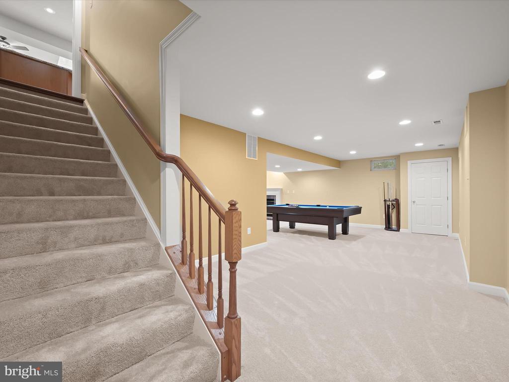1941 SYCAMORE SPRING CT