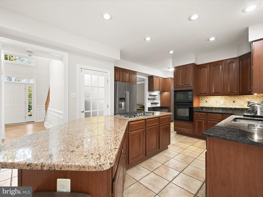 1941 SYCAMORE SPRING CT