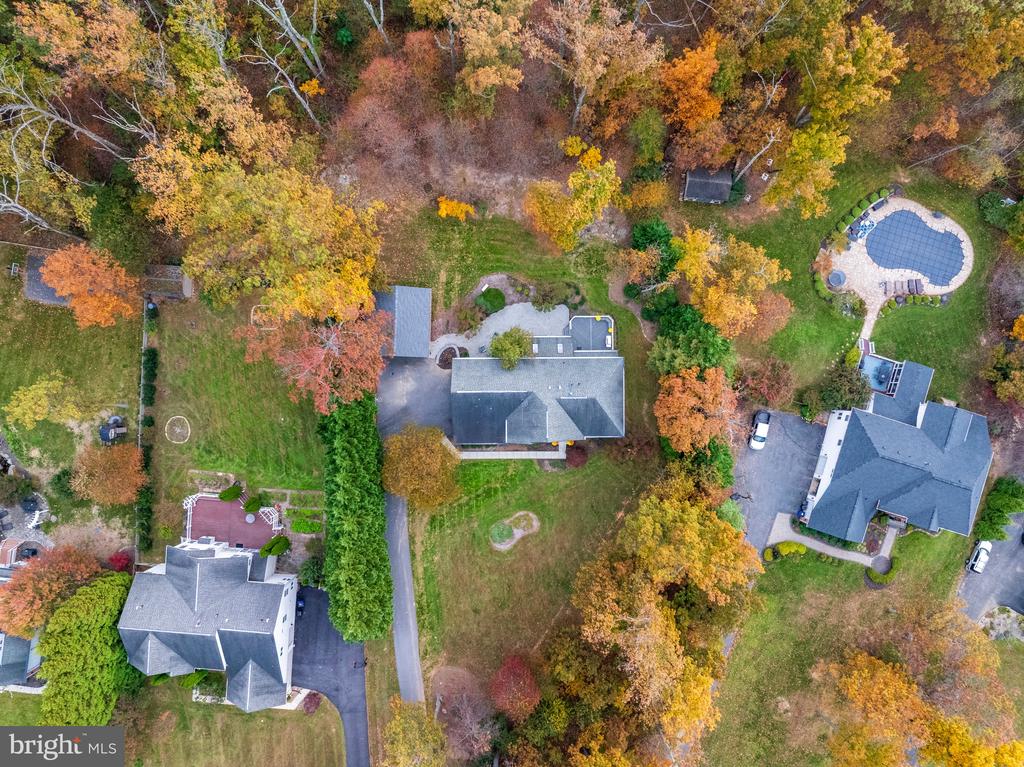 1941 SYCAMORE SPRING CT