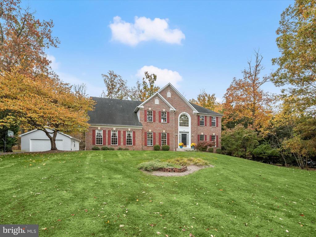 1941 SYCAMORE SPRING CT