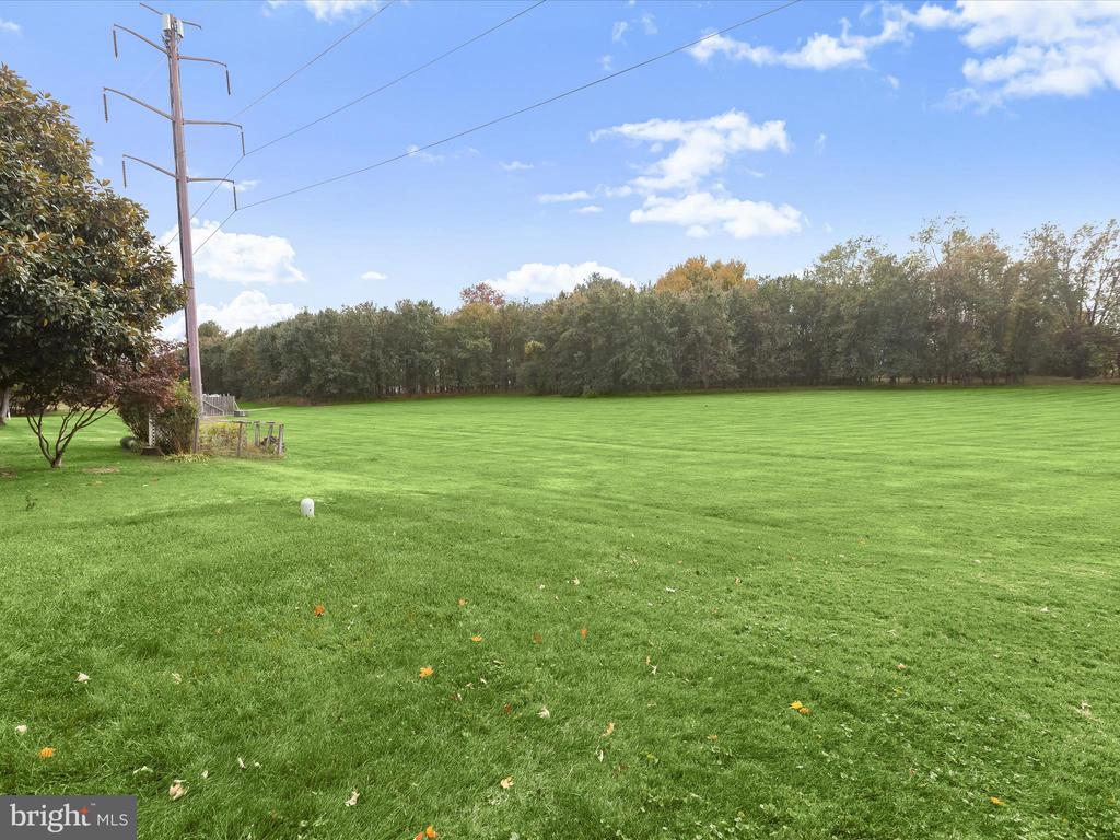 6425 AUTUMN GOLD CT