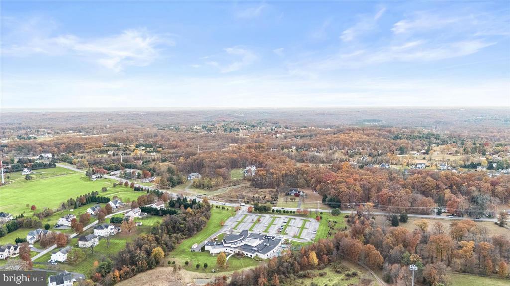 7128 CRABBURY COURT