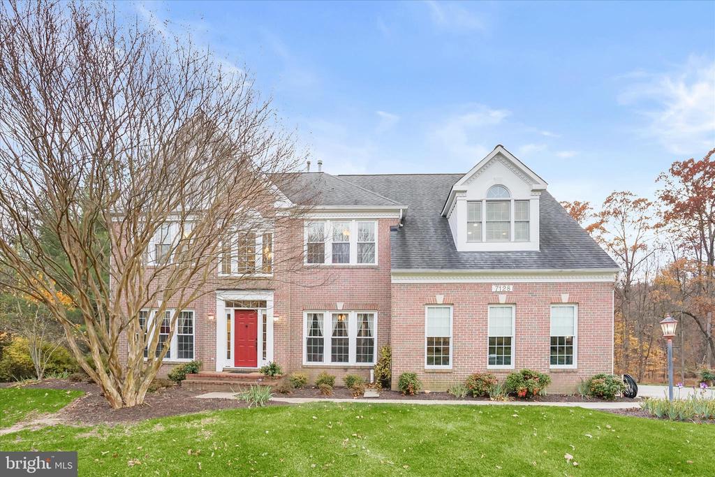 7128 CRABBURY COURT