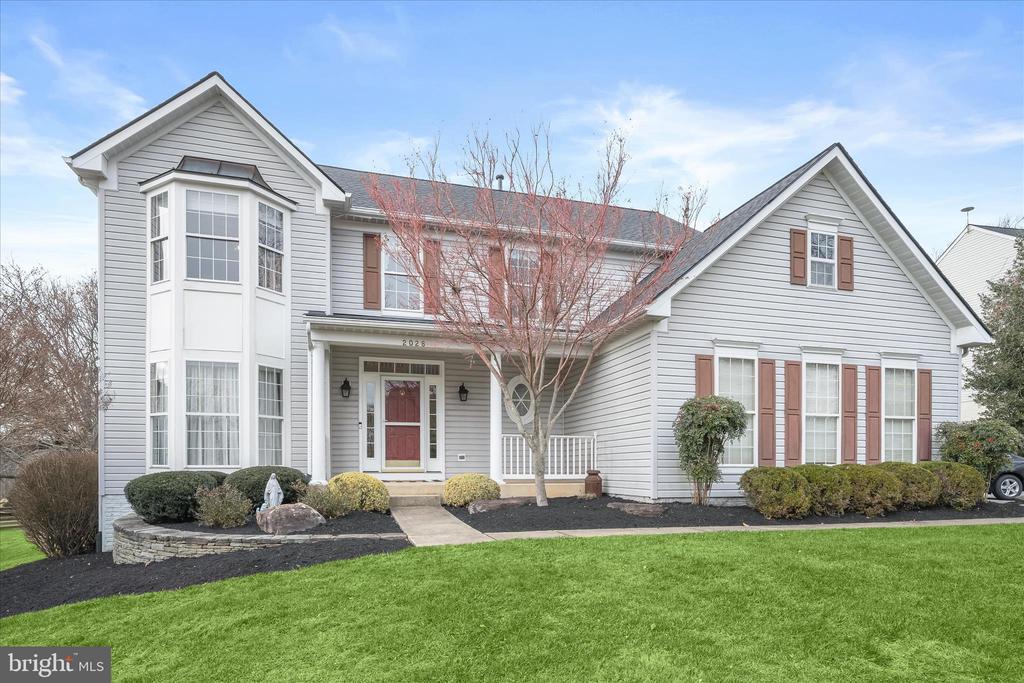 2028 MEADOW TREE CT