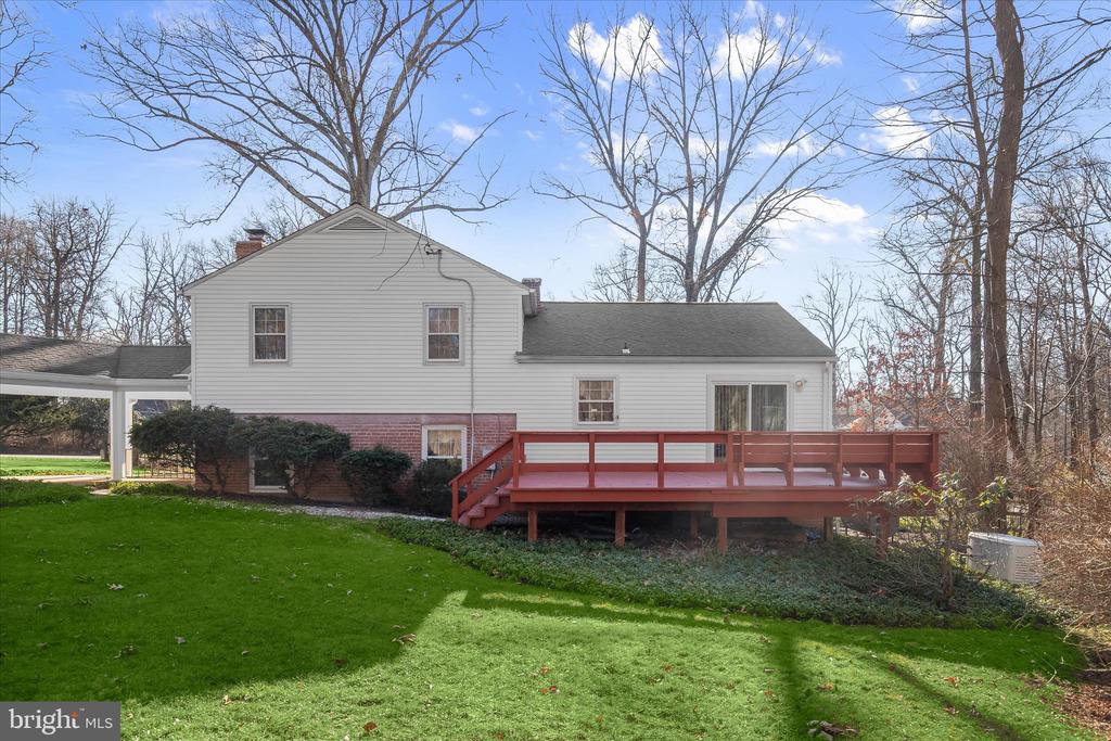 3300 ROSCOMMON DRIVE
