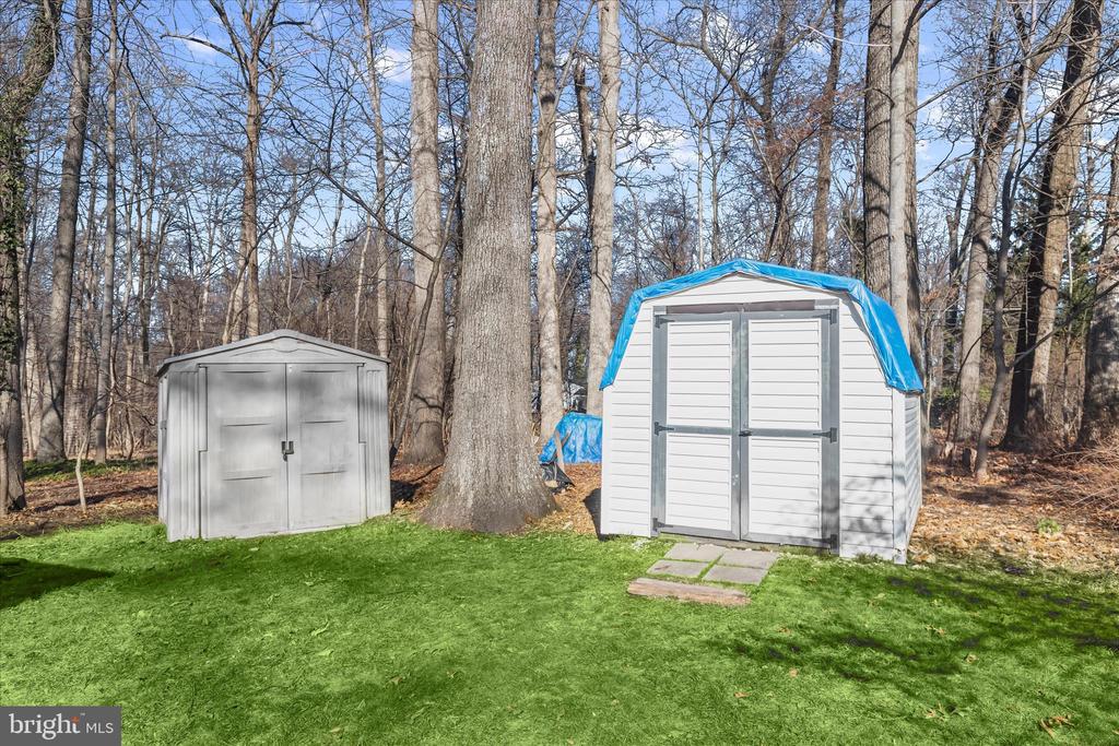 3300 ROSCOMMON DRIVE