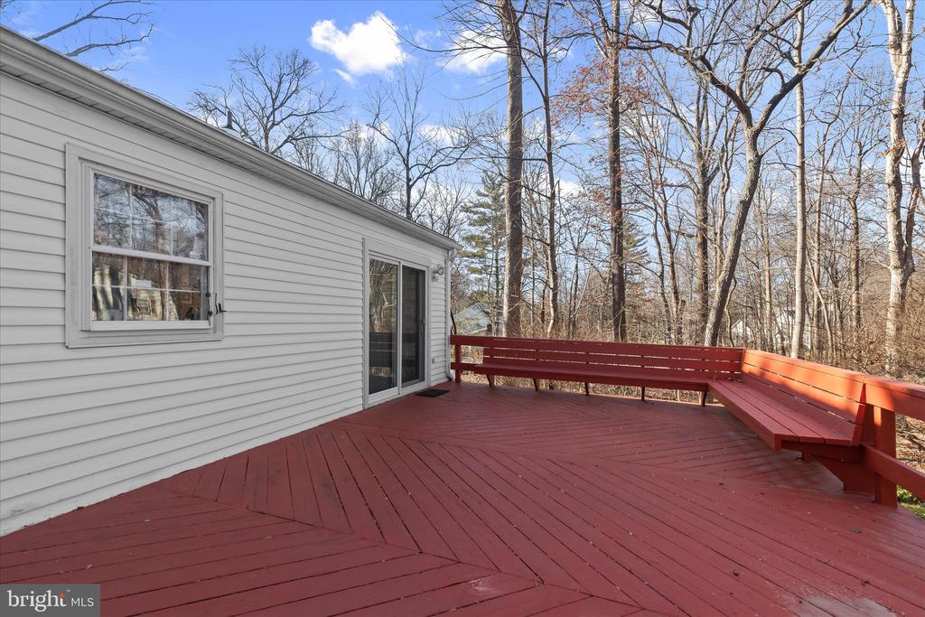 3300 ROSCOMMON DRIVE