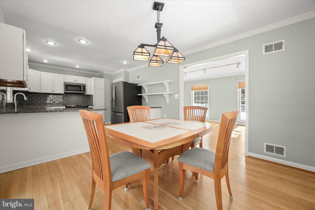 3300 ROSCOMMON DRIVE