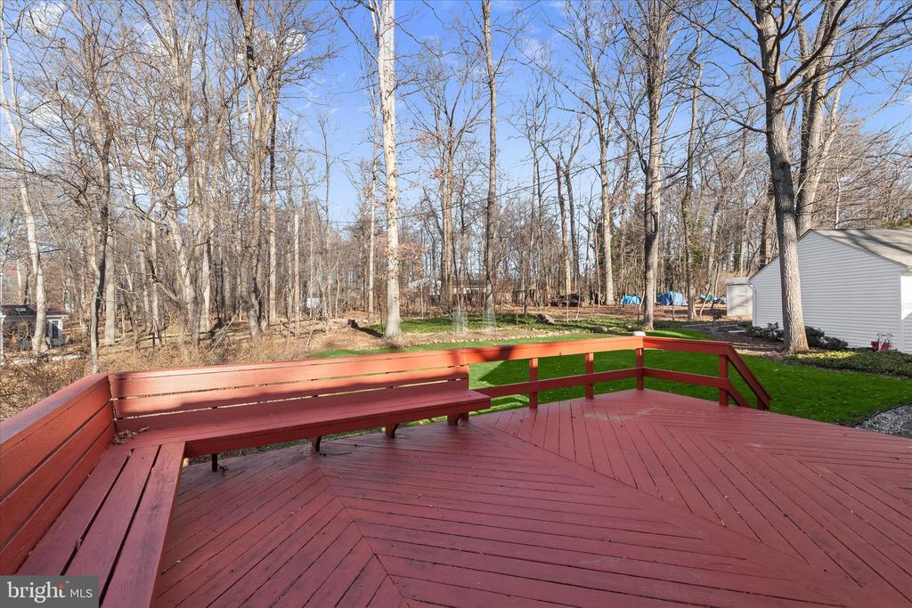 3300 ROSCOMMON DRIVE