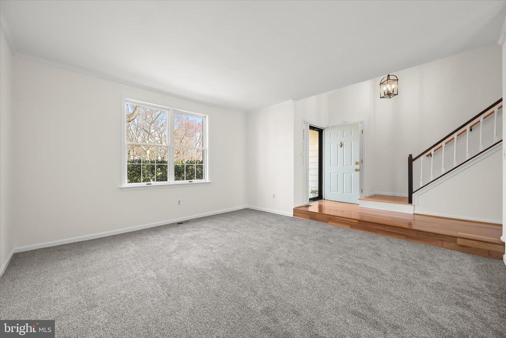 4034 WHITE STAR WAY