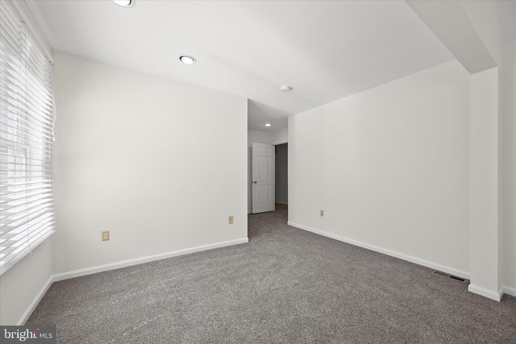 4034 WHITE STAR WAY