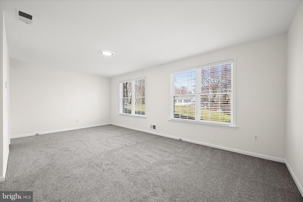 4034 WHITE STAR WAY