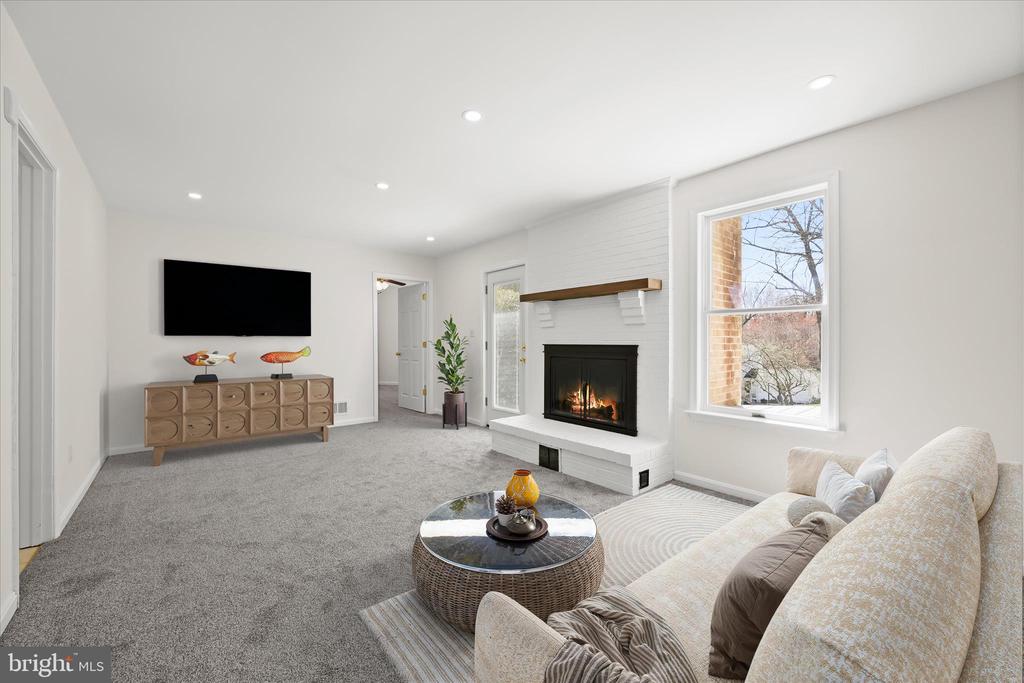 4034 WHITE STAR WAY