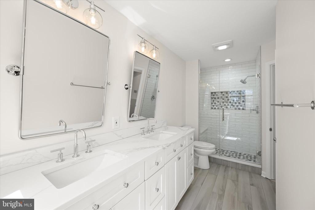 4034 WHITE STAR WAY
