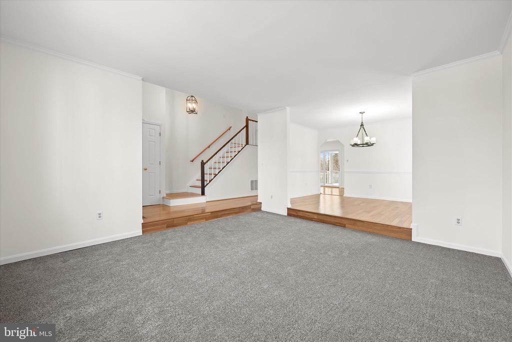 4034 WHITE STAR WAY