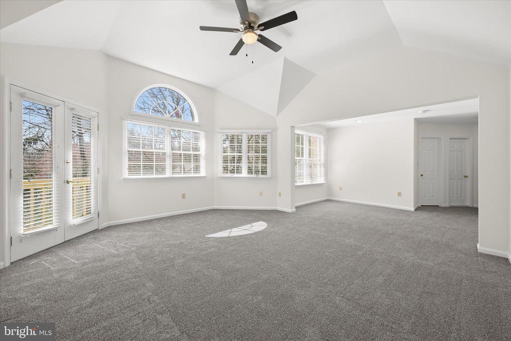 4034 WHITE STAR WAY