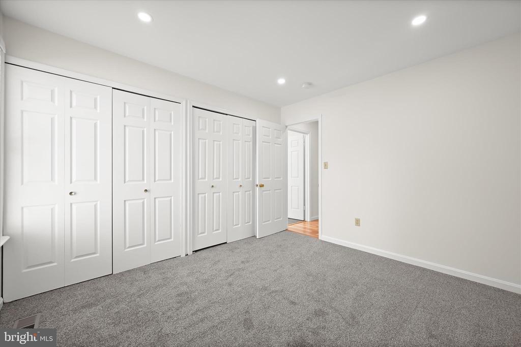 4034 WHITE STAR WAY