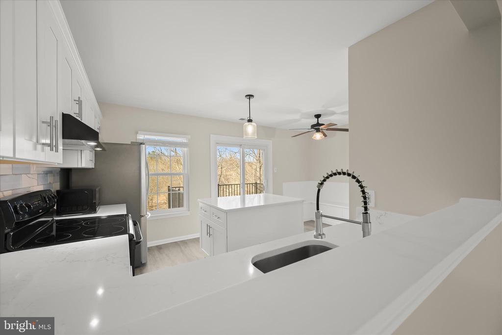 4850 DORSEY HALL DRIVE Unit: 8