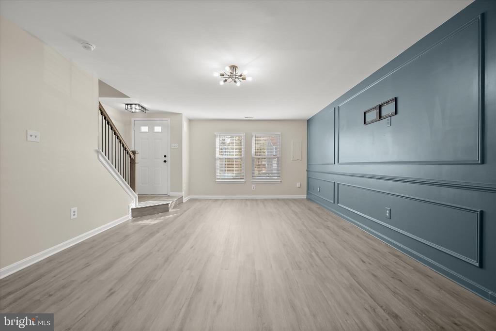 4850 DORSEY HALL DRIVE Unit: 8