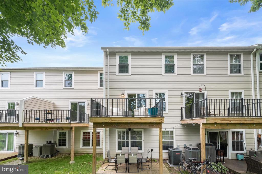 4850 DORSEY HALL DRIVE Unit: 8