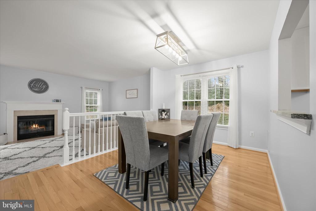6223 STRATFORD COURT