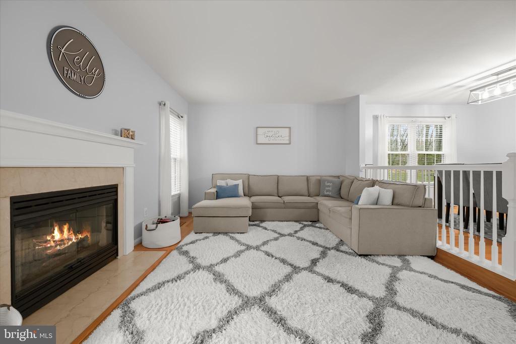 6223 STRATFORD COURT