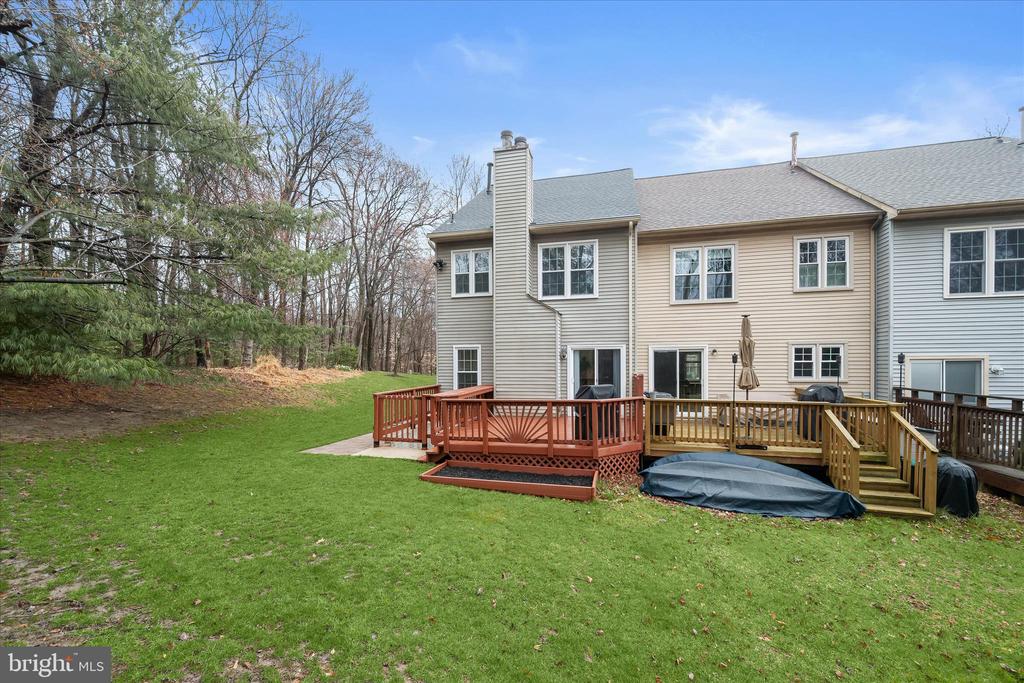 6223 STRATFORD COURT