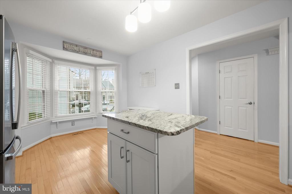 6223 STRATFORD COURT