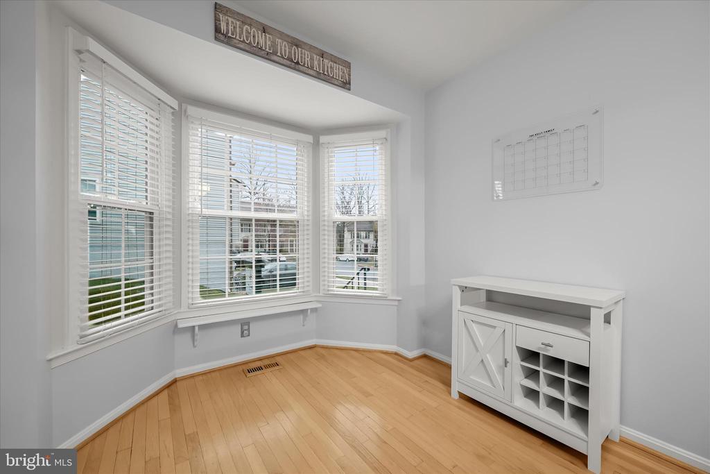 6223 STRATFORD COURT