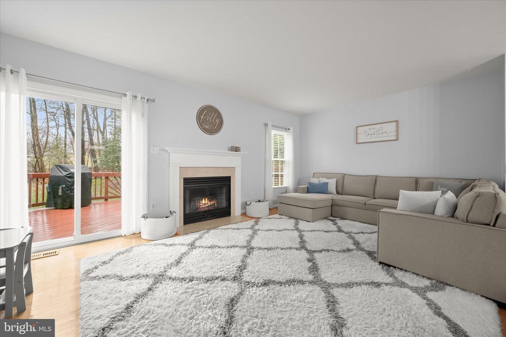 6223 STRATFORD COURT