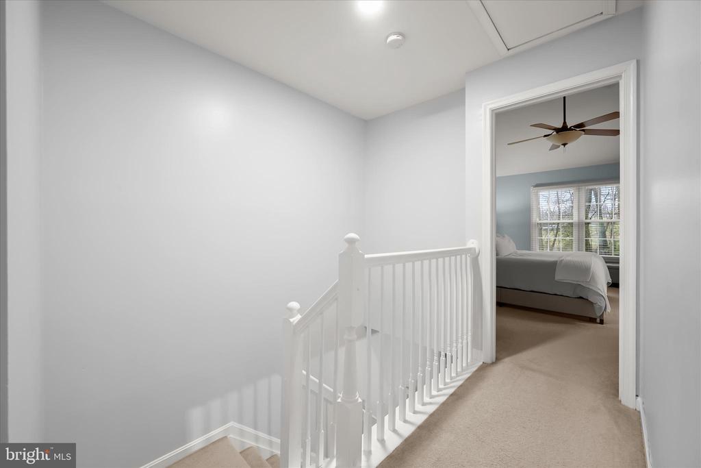 6223 STRATFORD COURT