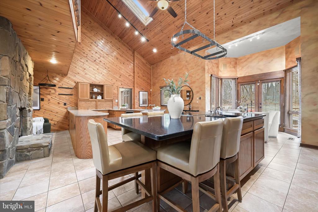 13304 RIDGEWOOD DRIVE