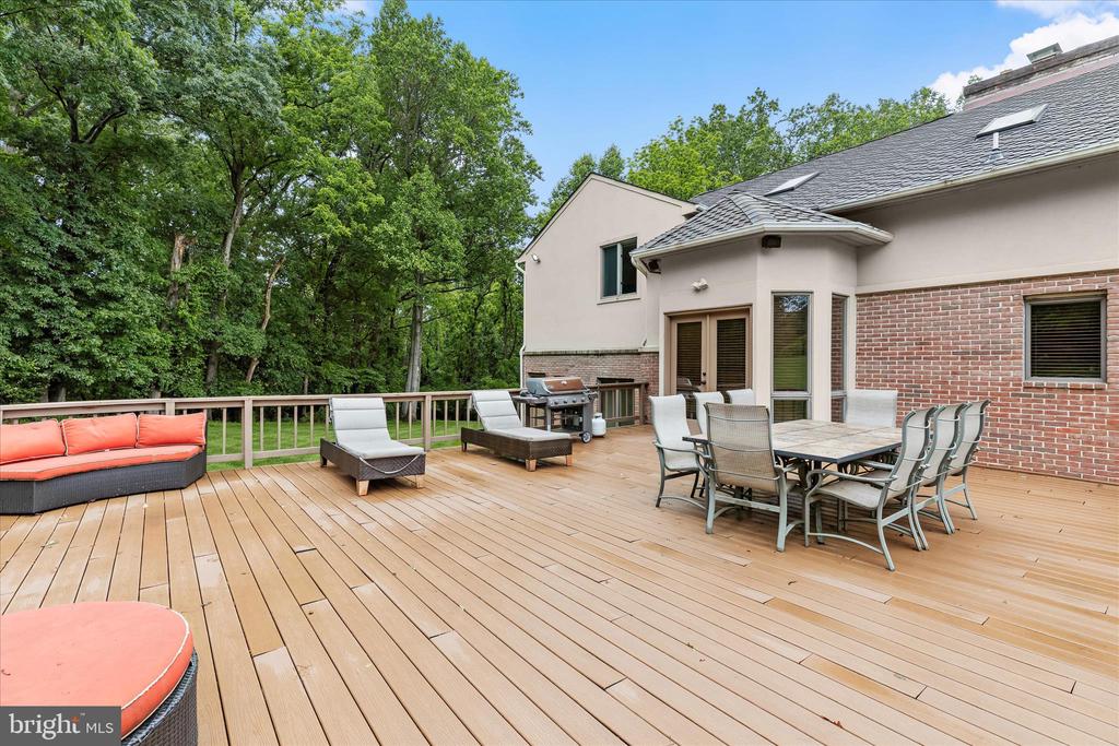 13304 RIDGEWOOD DRIVE