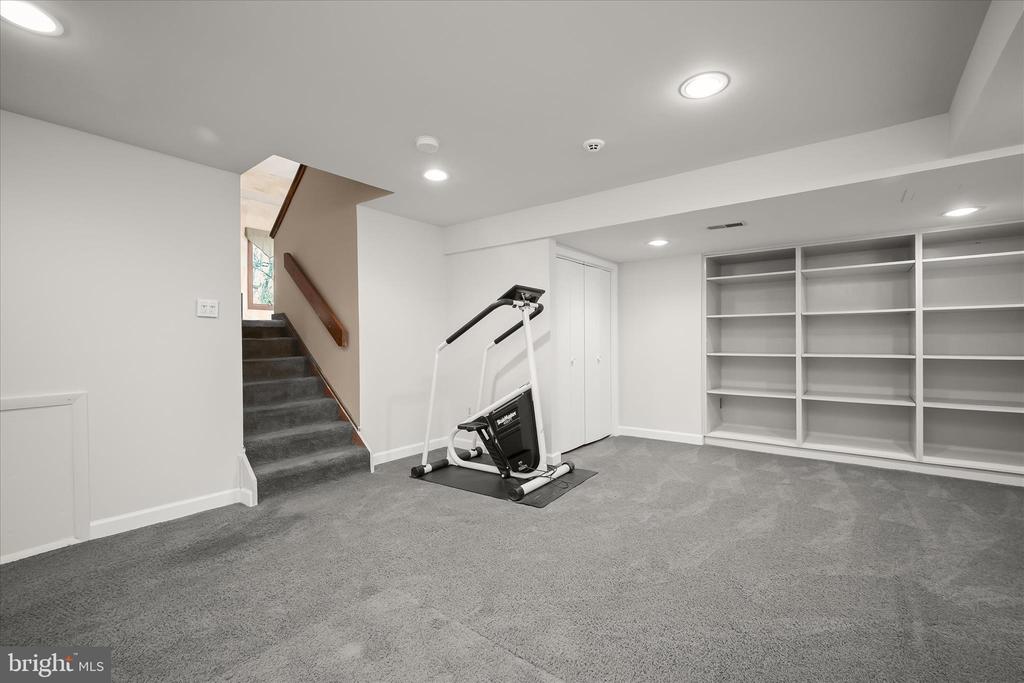 13304 RIDGEWOOD DRIVE