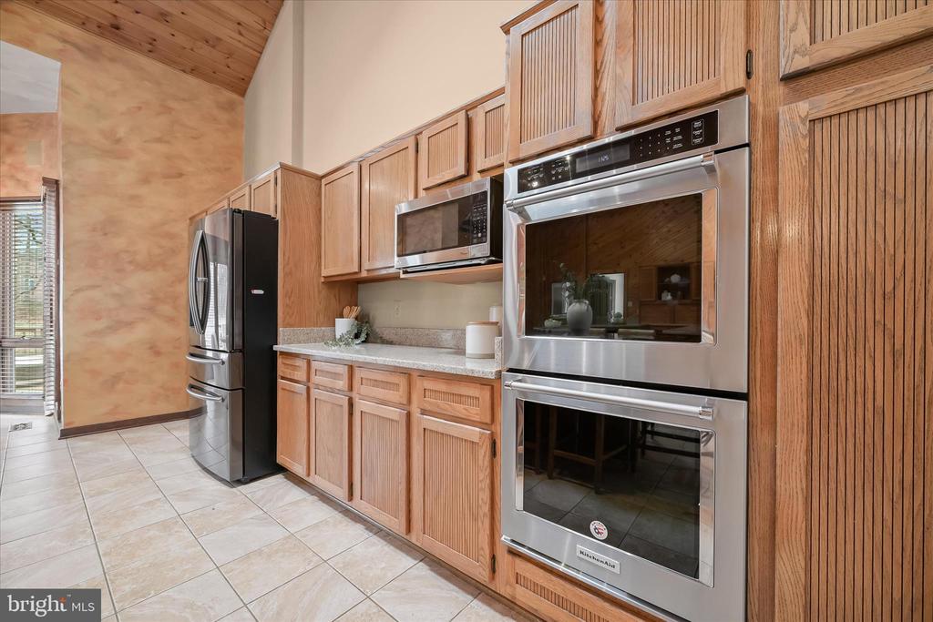 13304 RIDGEWOOD DRIVE